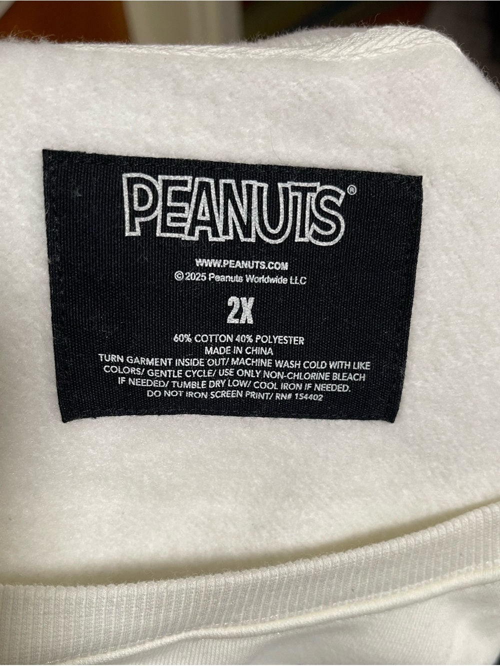 Peanuts White Crewneck Sweatshirt with Red and Aqua Umbrella Graphics - Picture 4 of 4